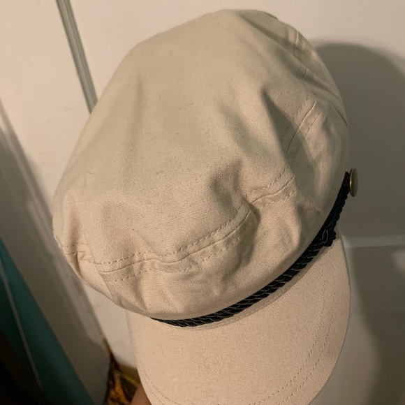 Light Cream/Tan Cap - Picture 9 of 10